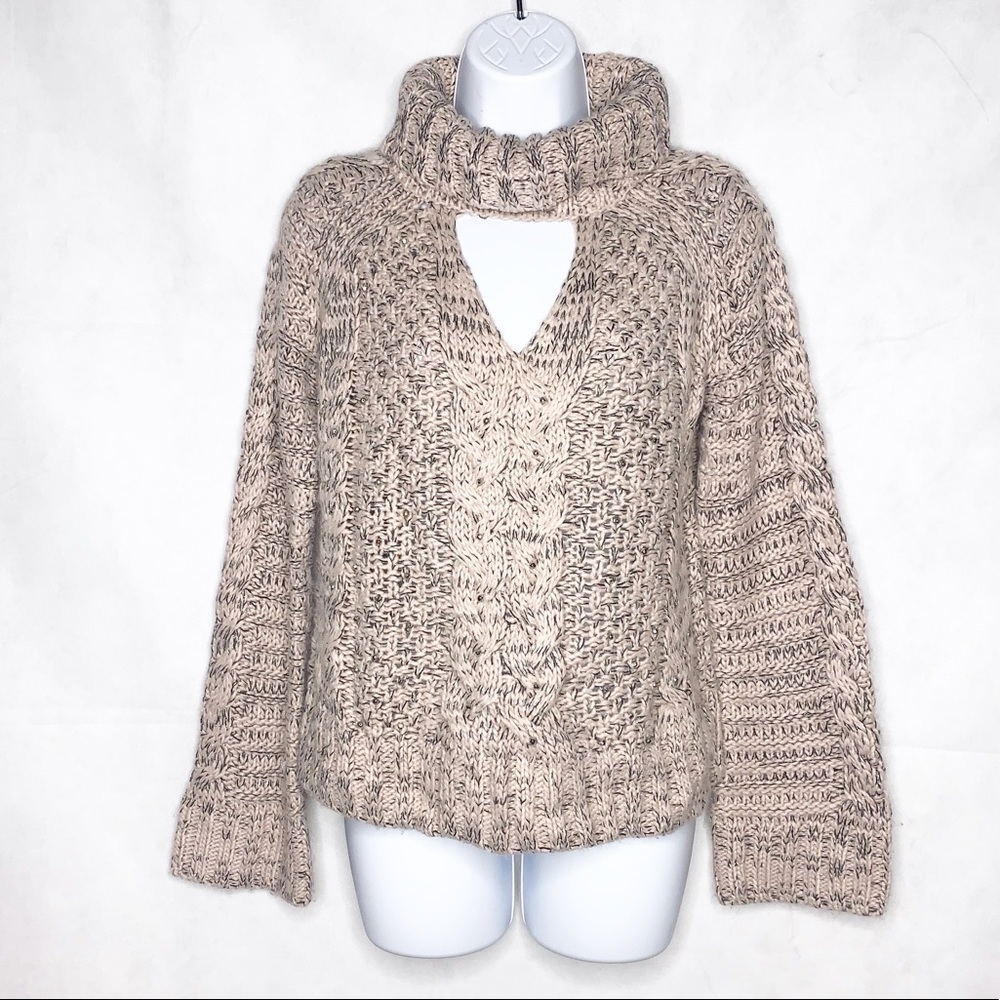 JENNIFER LOPEZ Cutout Cable Turtleneck Sweater S - Picture 4 of 9